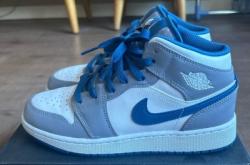 赤峰維多利兒童鞋店電話號(hào)碼