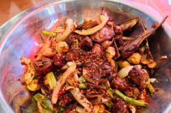 恒旭干鍋鴨頭赤峰店電話號碼