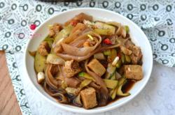 赤峰薄涼皮批發(fā)電話(huà)號(hào)碼