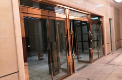 赤峰斷橋鋁門窗供應(yīng)電話號(hào)碼