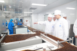 赤峰橋北悅?cè)R酒店電話號(hào)碼