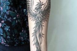 赤峰鳳凰紋身店電話號碼多少