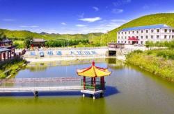 礦泉水赤峰總代理電話地址