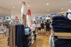 赤峰維多利購(gòu)物廣場(chǎng)電話