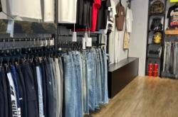 赤峰男裝店有哪些 有聯(lián)系方式