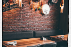 赤峰蒙餐接待中心電話地址查詢