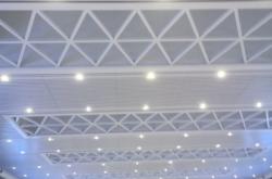 松山區(qū)赤峰站地址電話號碼