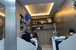 赤峰句號(hào)理發(fā)店地址電話查詢