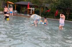 赤峰熱水鎮(zhèn)溫泉山莊電話號碼