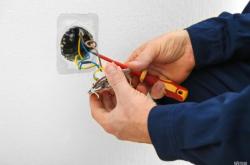 赤峰市上門電工服務(wù)電話號碼