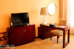 赤峰福興東方菜館地址電話號碼