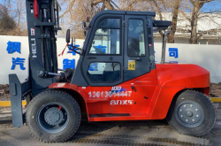 赤峰租叉車公司電話號碼多少