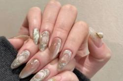 赤峰艾尚繡美甲店電話地址查詢