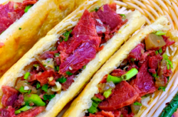 赤峰驢肉館電話