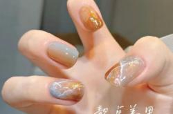 赤峰靚點美甲店電話多少號