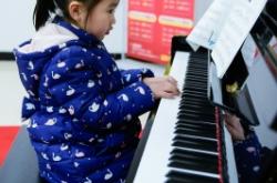 赤峰鋼琴班招生電話號碼是多少