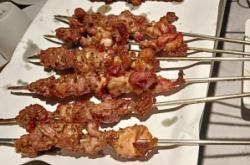 赤峰小酒窩音樂烤吧電話地址