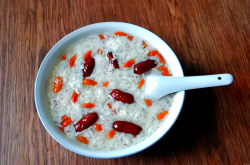 赤峰高鐵站美食街電話號碼