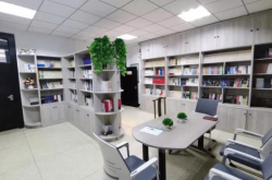 赤峰紅旗圖書室電話多少號