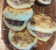 赤峰正宗驢肉火燒店電話號碼