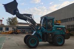 赤峰雷宇裝載機銷售電話號碼