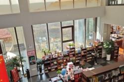 赤峰新華書店電話是多少號(hào)