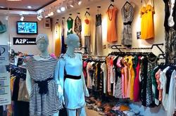 赤峰女人街女裝店電話號碼