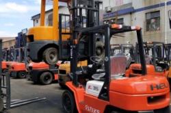 赤峰電瓶叉車經(jīng)銷商電話號(hào)碼