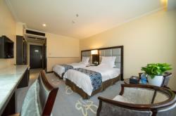 赤峰金冠酒店地址電話是多少號