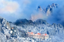 深港雅居賓館赤峰店電話號(hào)碼