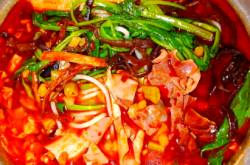 赤峰步行街螺螄粉店電話號(hào)碼