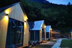 赤峰錦繡山露營基地電話號碼