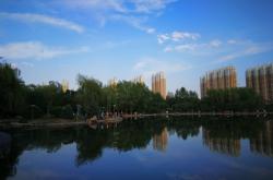 赤峰岐然百貨電話號碼