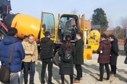 赤峰新型攪拌車廠家電話號(hào)碼