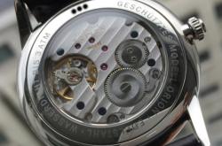 赤峰皇尊名表店地址電話(huà)查詢(xún)