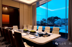 赤峰隱形門電話號(hào)碼查詢地址