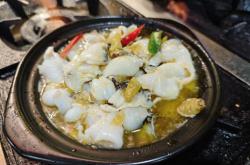 赤峰伊淼砂鍋電話號碼多少