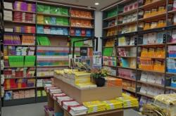 赤峰新華百貨客服電話號碼