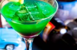 樂(lè)巢酒吧赤峰老店電話地址是多少