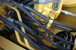 赤峰賣(mài)挖機(jī)配件電話號(hào)碼是多少