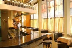 赤峰市赫莉酒吧電話號(hào)碼