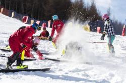 赤峰山南滑雪場電話地址查詢