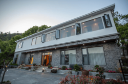 赤峰白鹿軒民宿電話地址查詢