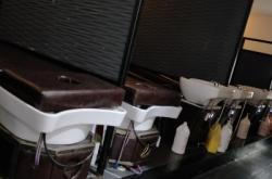 赤峰勇哥理發(fā)店電話號碼