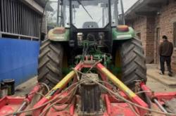 赤峰附近買拖拉機(jī)電話號(hào)碼