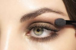 赤峰便宜化妝師電話地址查詢