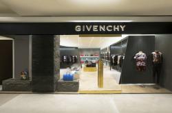 赤峰十三行精品男裝店電話號(hào)碼