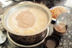 赤峰塞娜奶茶館地址電話號碼