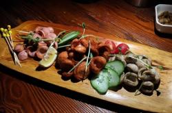 赤峰非思樂酒吧地址電話號碼