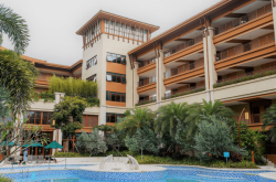 赤峰藍(lán)海溫泉大酒店電話號(hào)碼